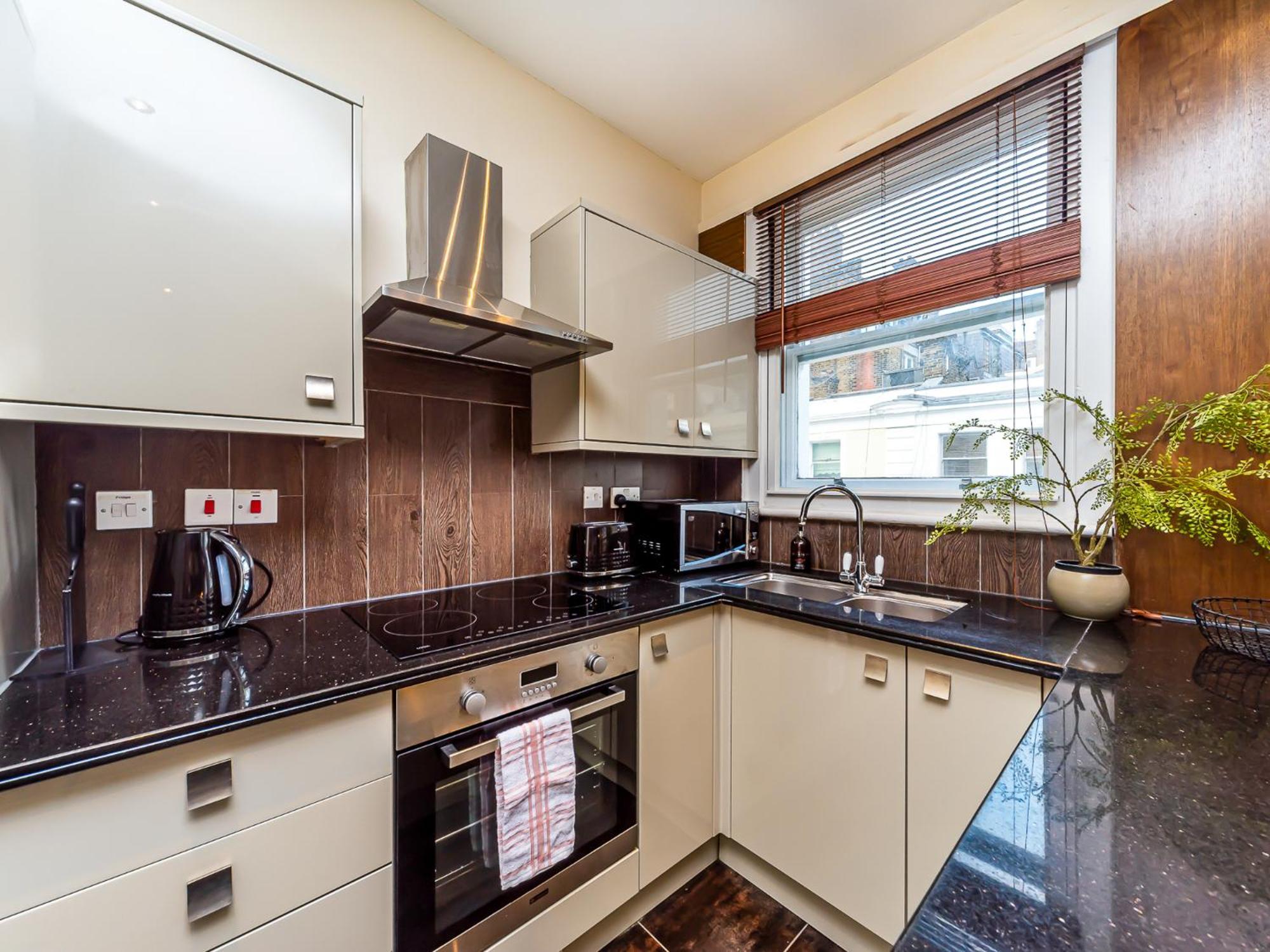 לונדון Pass The Keys West End Apartment Near Tottenham Court Road מראה חיצוני תמונה