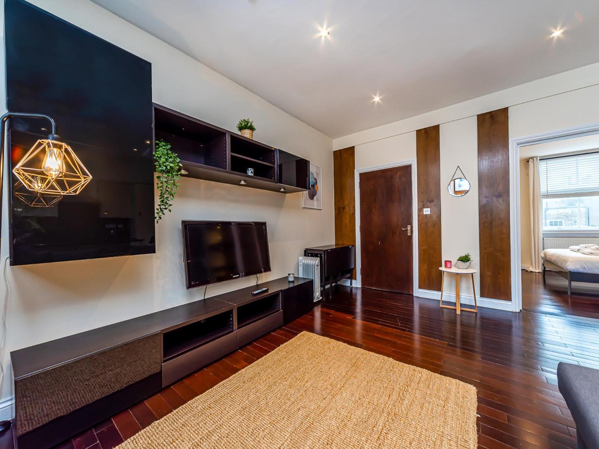 לונדון Pass The Keys West End Apartment Near Tottenham Court Road מראה חיצוני תמונה